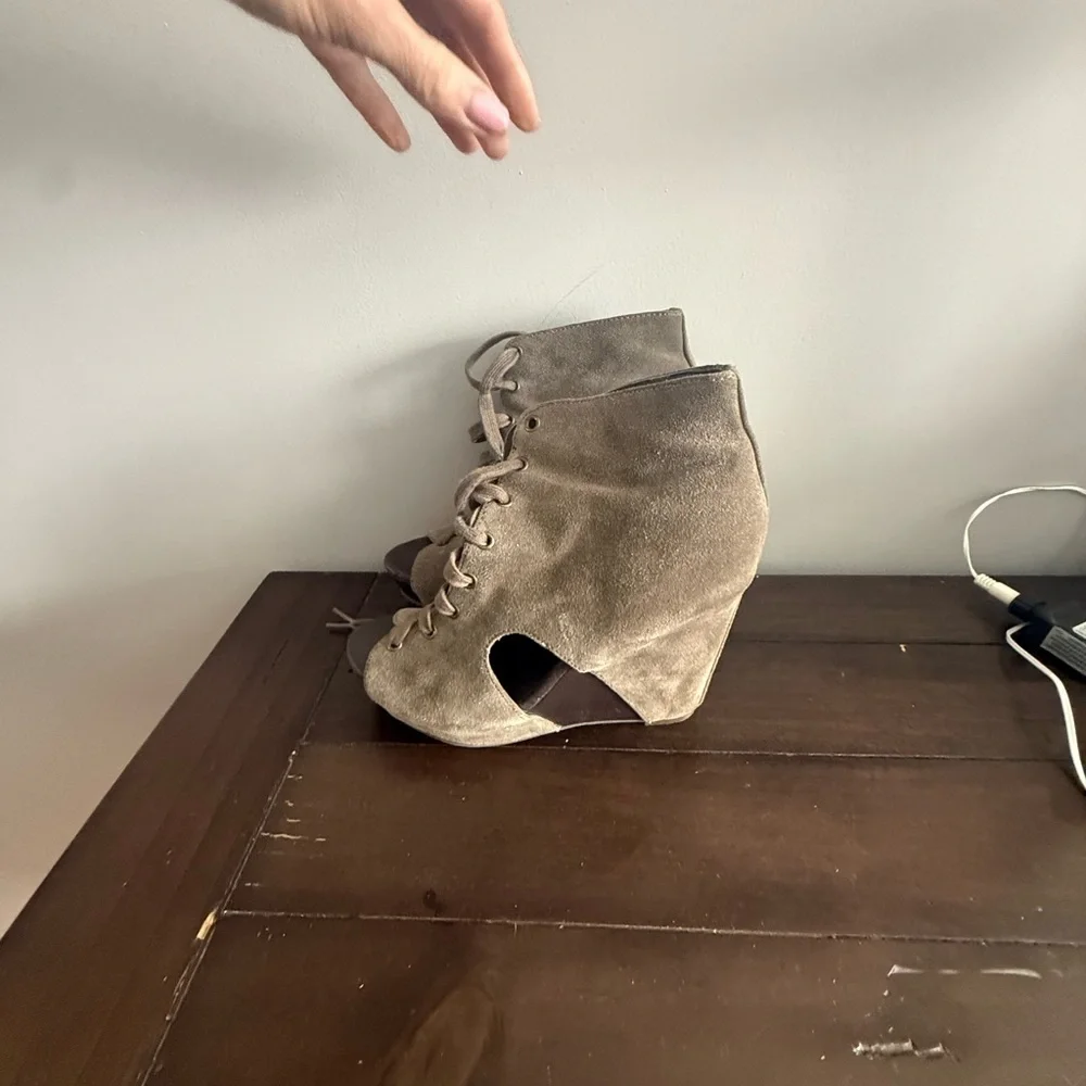 Lucky Brand Suede Lace-Up Cutout Wedge Booties Size 8M